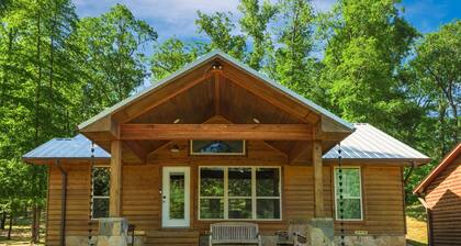 Riverside Cabin | Kayaks | Mountains | Stargazing