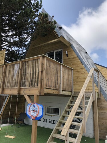 Unusual gîte at the foot of the dune