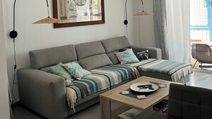 Unclassified image, 2 of 28, button - Maison 90 m2 Pour 4 Personnes Avec Piscine Collective (Orient baie)