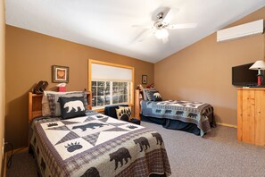 4 bedrooms, free WiFi, bed sheets
