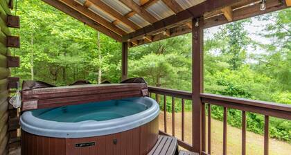 Hot Tub, WiFi & Pet-Friendly - Pilot Point