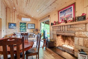 Dining - Breathtaking Sunrises at Dancing Bears on Dawnview in Lake Community  (West Jefferson)