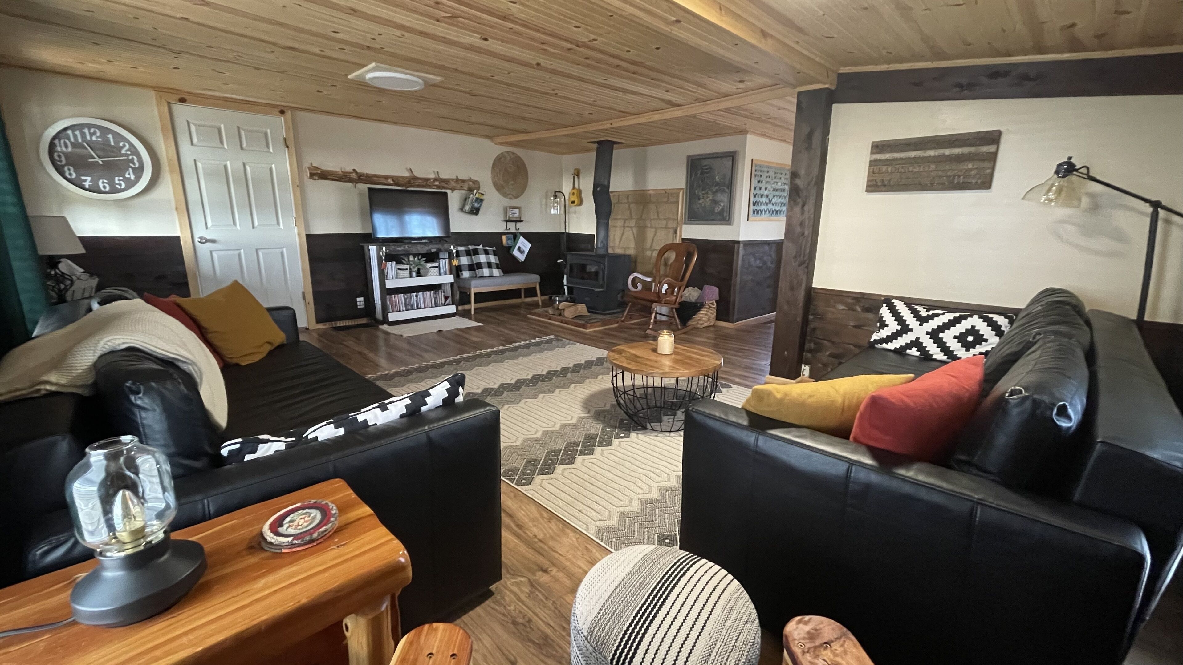 Smart TV, fireplace, video games, DVD player