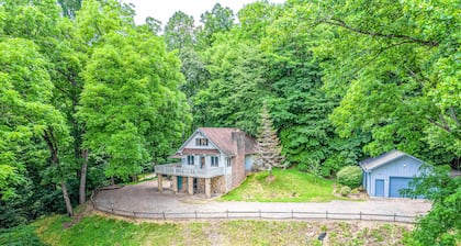 Beautiful home with hot tub, firepit, deck, & central AC