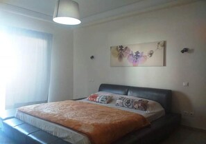 2 bedrooms