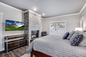 5 camere, una scrivania, ferro/asse da stiro, culla da viaggio