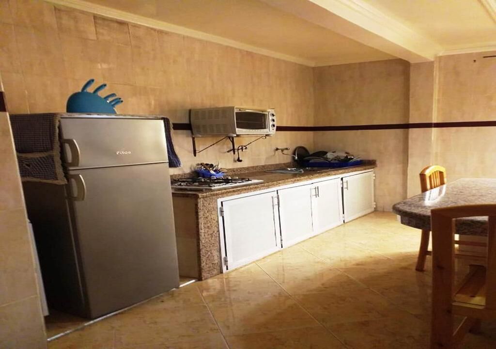 Fridge, oven, stovetop, cookware/dishes/utensils