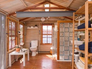 Shower, hair dryer, towels - Beautiful finca with pool in Selva, in the center of Mallorca. (Selva)