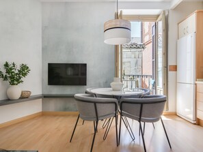 Dining - Holidays2Malaga Cathedral with balcony and view to Cathedral (Málaga)