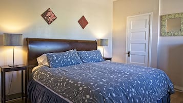 2 bedrooms, desk, free WiFi