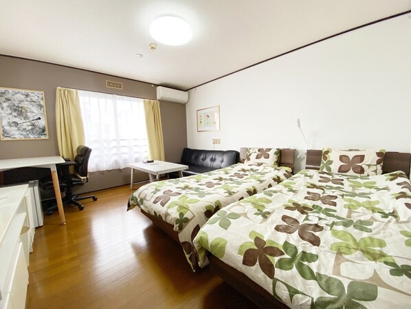 1 bedroom, desk, iron/ironing board, free WiFi