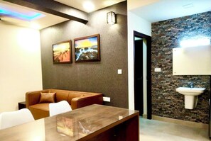 Interior - Luxury 3-Bed Serviced Apartment in Trivandrum (Thiruvananthapuram, Kerala)