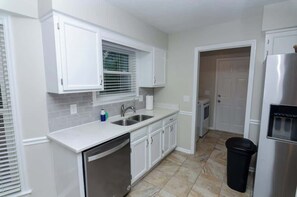 Unclassified image, 3 of 25, button