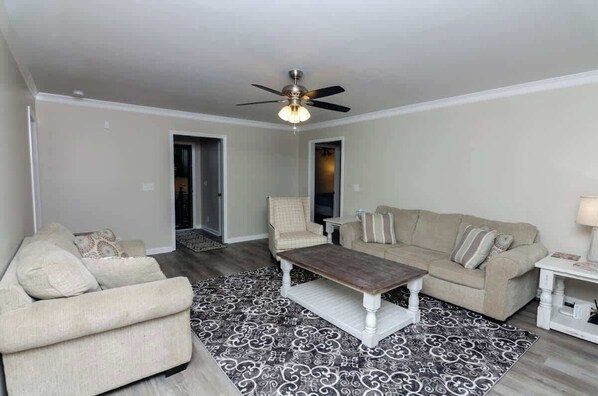 Unclassified image, 1 of 25, button