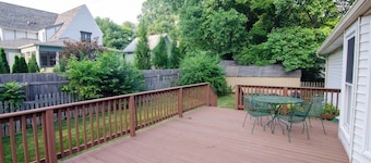 618 Glencoe · 1 mi to Downtown Franklin, Fenced Yard