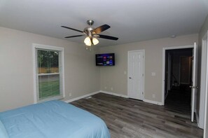 3 bedrooms, iron/ironing board, free WiFi, bed sheets - 618 Glencoe · 1 mi to Downtown Franklin, Fenced Yard (Franklin)