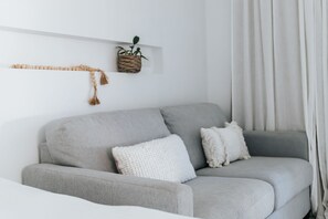 Interior - Studio On Lewis Luxury Tiny House 4 mins to town (Mudgee)