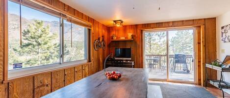 تناول الطعام