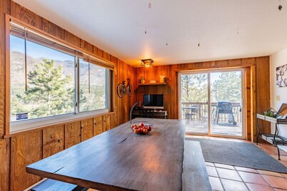 Winnemucca Spa; wet sauna, hot tub, views