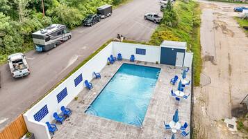 Udendørs pool