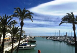 Marina - Apartment "Marina La Duquesa Beach Resort" with Sea View, Pool, Terrace & Garden (Puerto Duquesa)