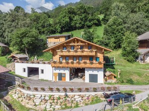 Exterior - Pet-friendly Apartment "INNERGASSERHOF Ferienwohnung Enzian" (St. Martin in Passeier)