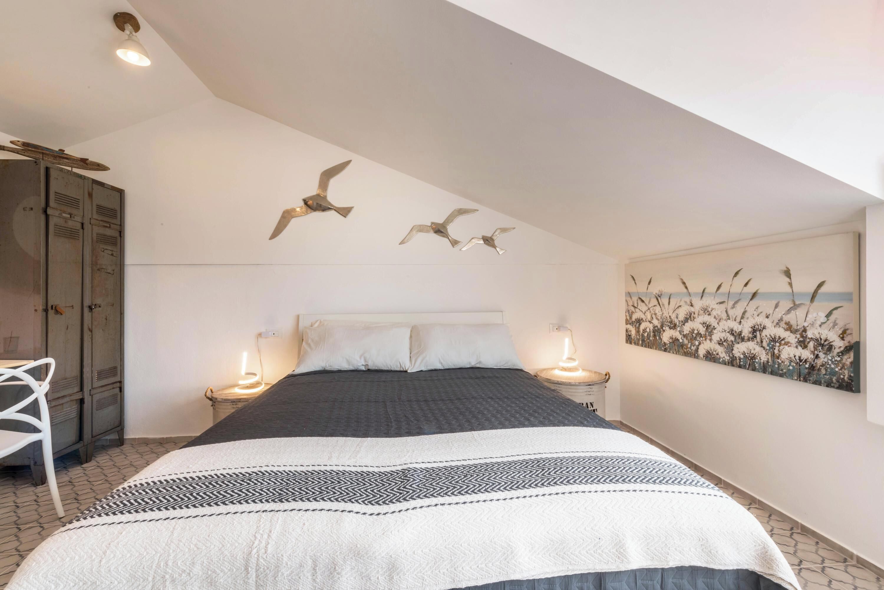 1 slaapkamer, een strijkplank/strijkijzer, gratis wifi, beddengoed