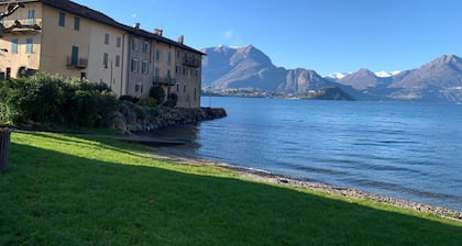 Holiday Apartment Casa Royale Appartamento Aria with Lake, and Mountain View, Wi-Fi, A/C