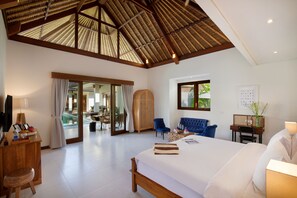 11 bedrooms, desk, iron/ironing board, travel cot - Rosefield 11 Bed Private Villa (Bali)