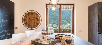 Ferienwohnung 'Casa Facco' mit Bergblick, privatem Garten und WLAN