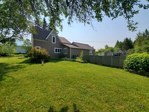 Exterior - Spacious Family Friendly House, Close To Trails and Mackinac Island Ferries! (Moran)