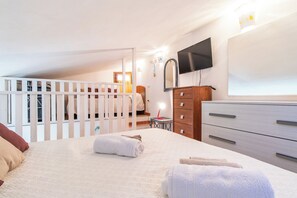 1 chambre, fer et planche Ă repasser, Wi-Fi gratuit, draps fournis