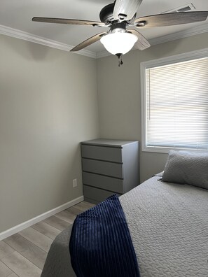 4 bedrooms, desk, iron/ironing board, travel cot