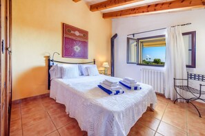 4 多间卧室、熨斗/熨衣板、免费 WiFi、床单