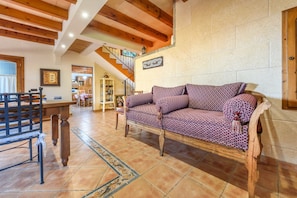 TV, fireplace, DVD player, table tennis
