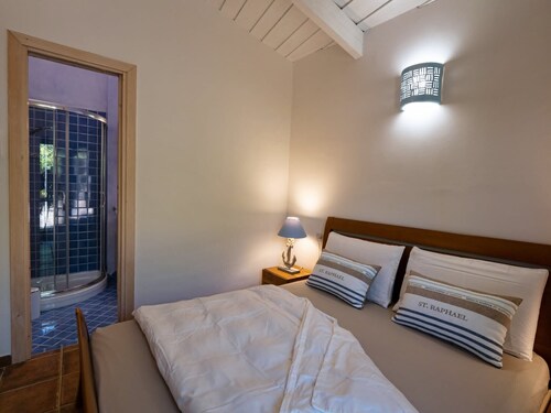Villa LUNA ROSSA with Sea View, Pool, A/C, Wi-Fi, Garden, Terrace & Balcony