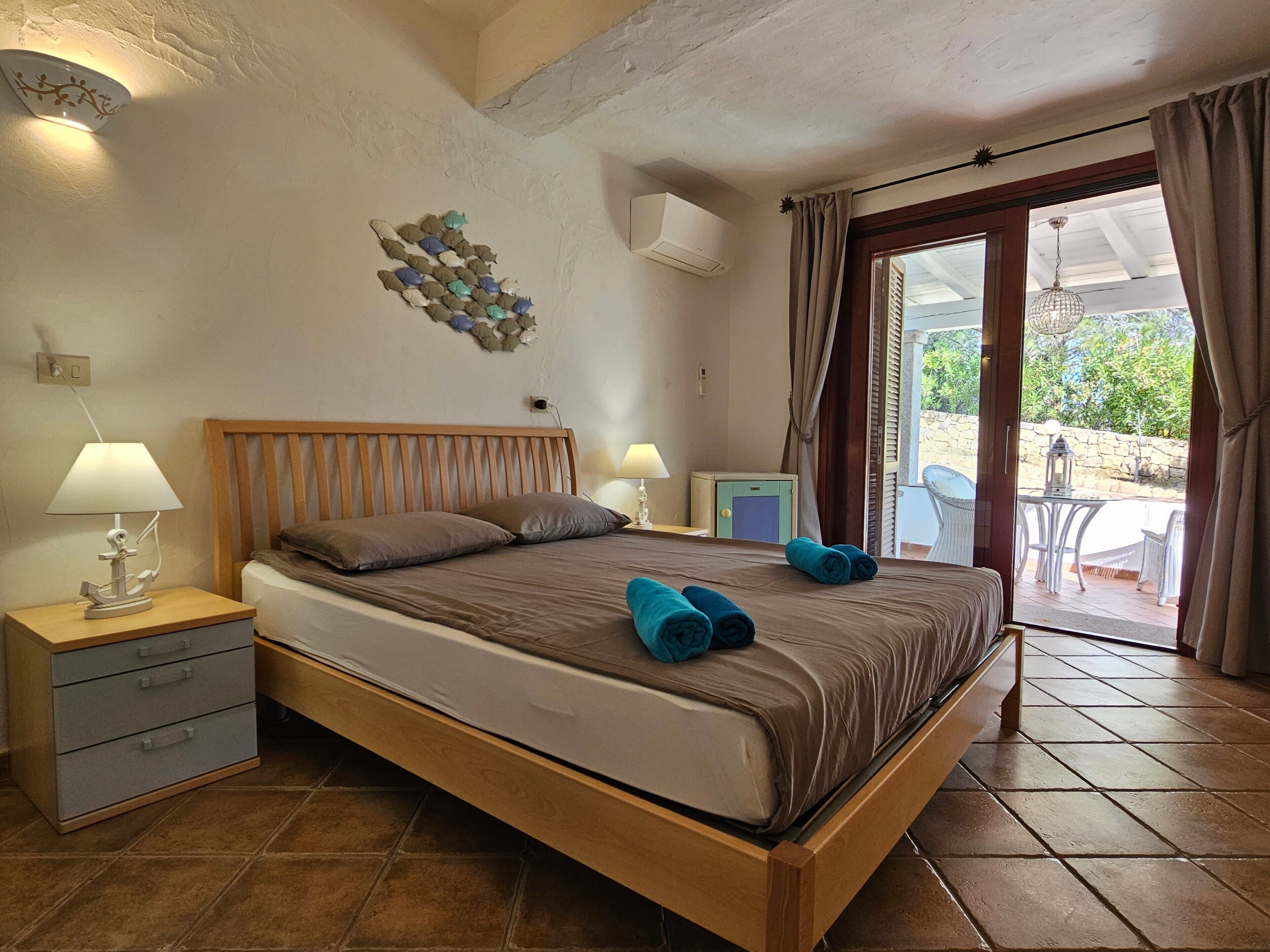 4 habitaciones, tabla de planchar con plancha y wifi gratis 