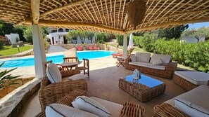 Pool - Villa LUNA ROSSA with Sea View, Pool, A/C, Wi-Fi, Garden, Terrace & Balcony (san teodoro)