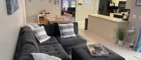 智能电视、办公室、电脑显示器、打印机