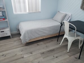 2 bedrooms, free WiFi, bed sheets