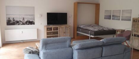 2 bedrooms, travel crib, WiFi, bed sheets