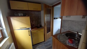 Kühlschrank, Mikrowelle