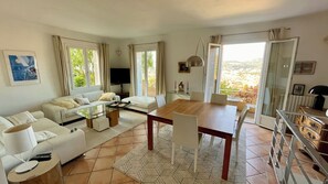 TV - Villa 8 Pers, vue Mer, Centre-ville, Quartier du Paradis, au Calme (Hyères)