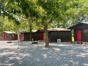 Exterior - Cougar Run 4 in Hochatown/Broken Bow, OK (Broken Bow)