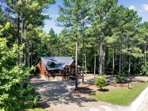 Exterior - Serenity Point in Hochatown/Broken Bow,OK (Broken Bow)