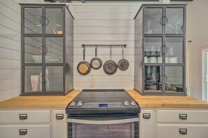 Refrigerador, microondas, parrilla de estufa y lavavajillas
