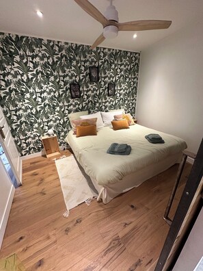 2 bedrooms, desk, iron/ironing board, free WiFi