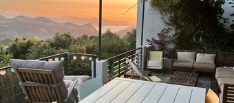 Superbe vue sur Saint Florent Entre mer et Montagne