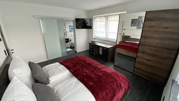 2 Schlafzimmer, Schreibtisch, WLAN, Bettwäsche