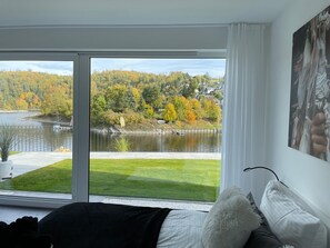 3 bedrooms, desk, free WiFi, bed sheets